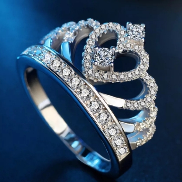 NEW Silver Diamond Crown Ring - Picture 2 of 6